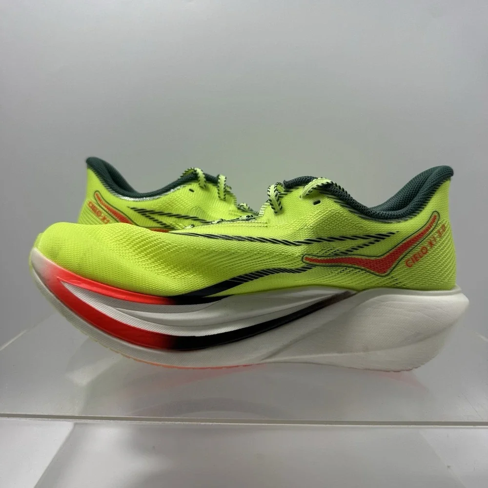 Hoka One One hoka one